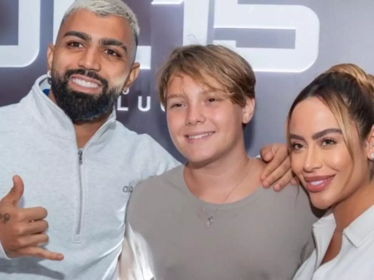 Irmã de Neymar compartilha fotos raras com Gabigol