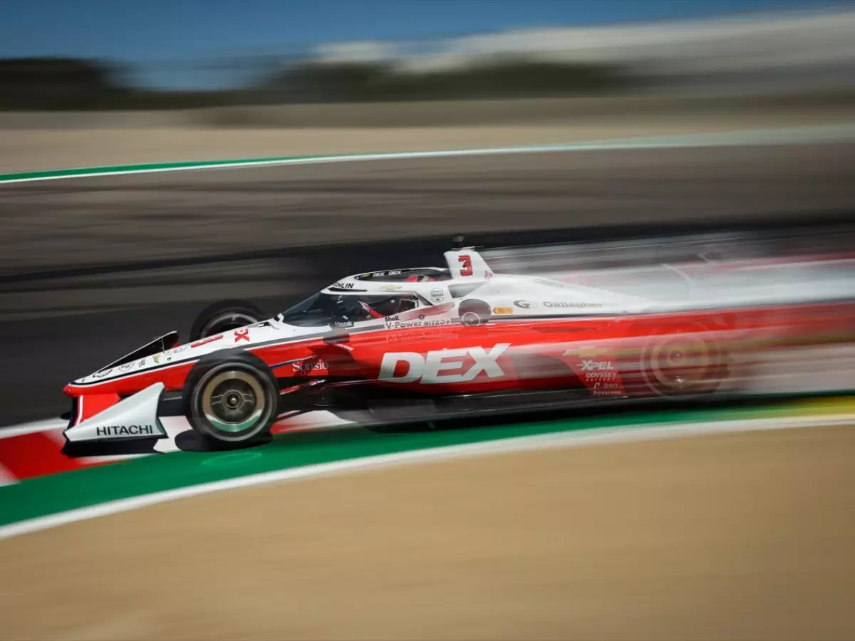 Indy: Scott McLaughlin faz a pole para o GP de Laguna Seca; Collet larga em 18°