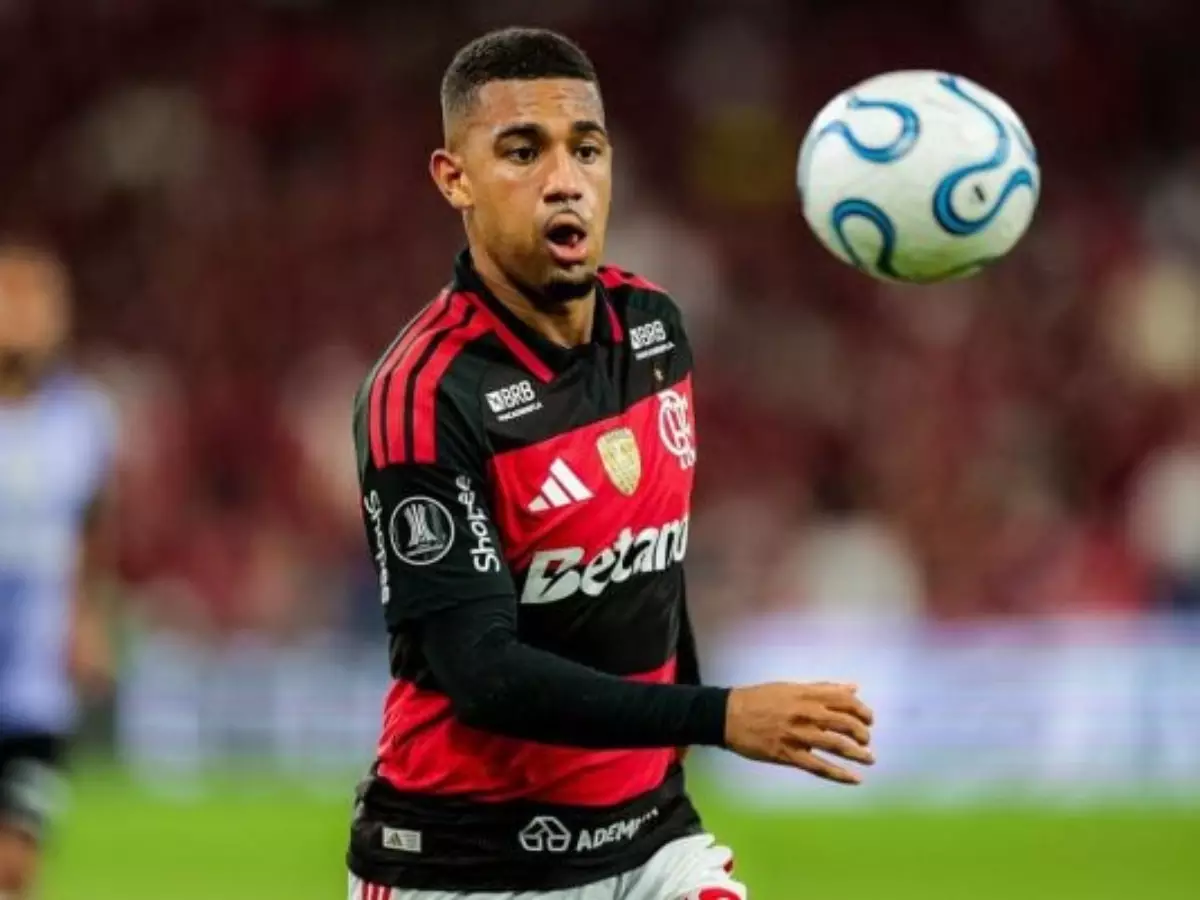 Samuel Lino admite jogo ruim do Flamengo, mas destaca resiliência