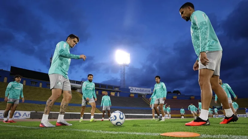 Palmeiras leva 26 jogadores para Quito; veja quem está relacionado para jogo contra LDU