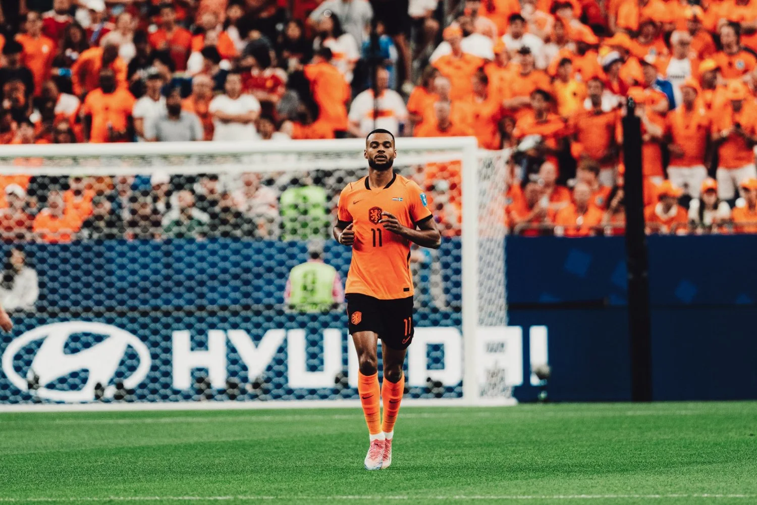 Técnico da Holanda confirma Gakpo contra Marrocos após drama familiar do atacante