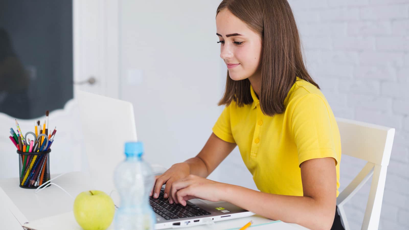 Quase metade dos alunos já usa IA para estudar, mas Portugal está pior do que há 20 anos