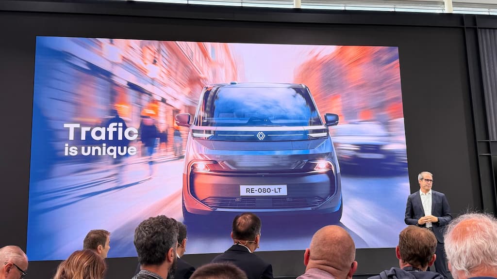 Nova Renault Trafic elétrica: 470 km de autonomia e carregamento ultrarrápido