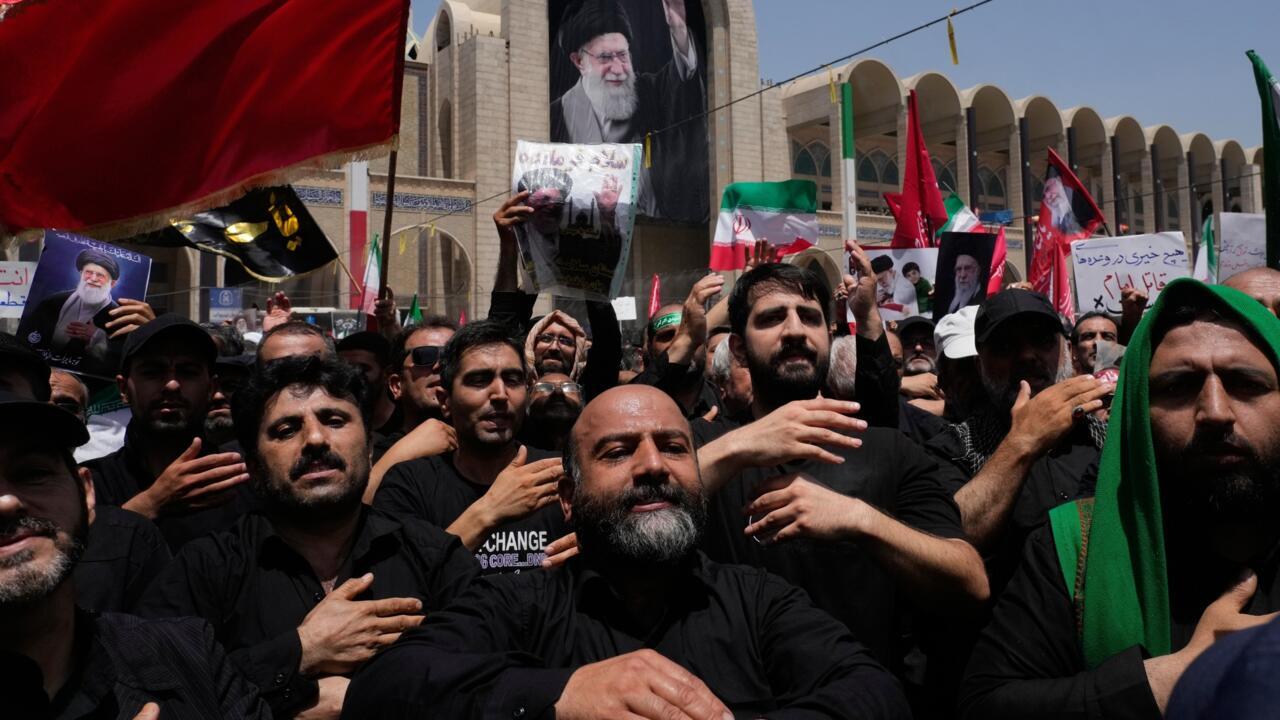 Funeral de Ali Khamenei deve juntar entre 15 a 20 milhões de pessoas em Teerão