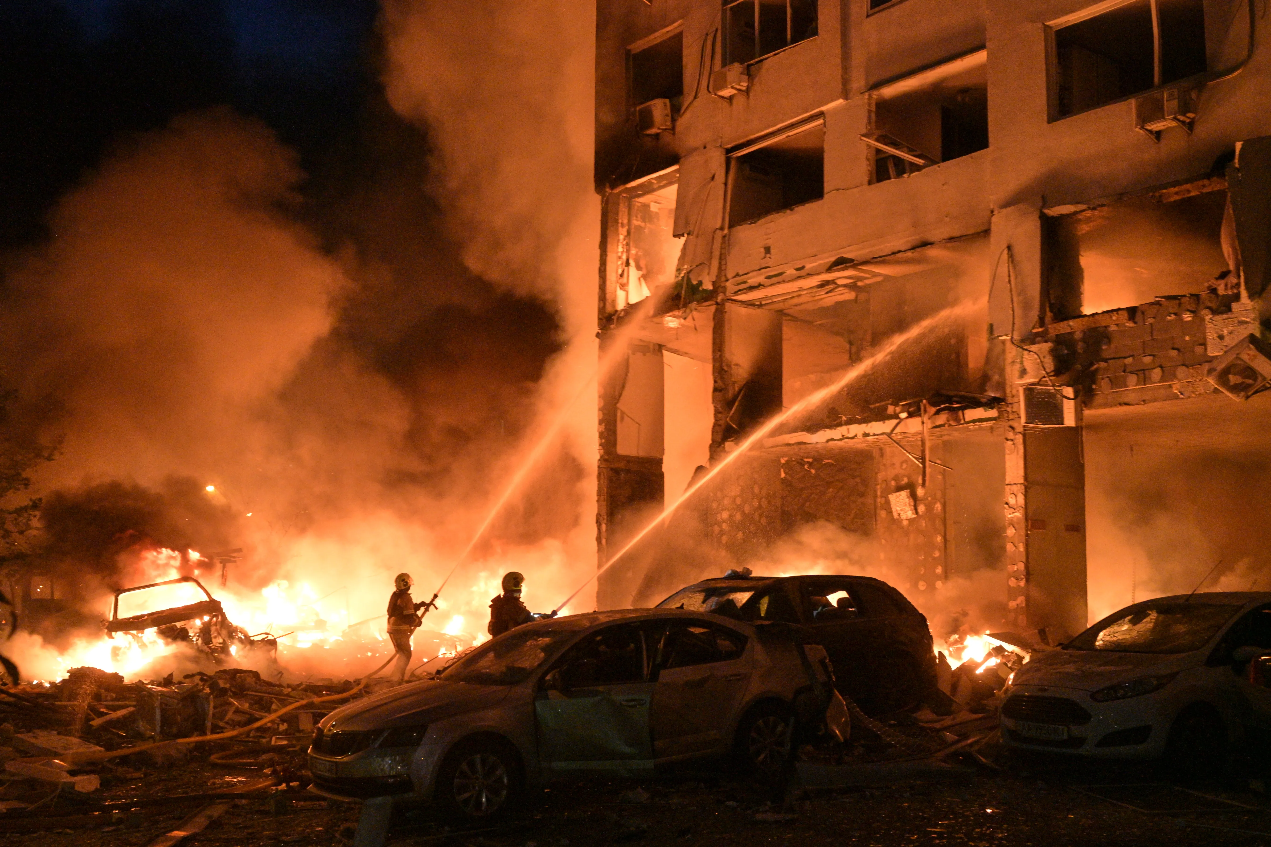 Ataques russos deixam 13 mortos e 50 feridos na Ucrânia