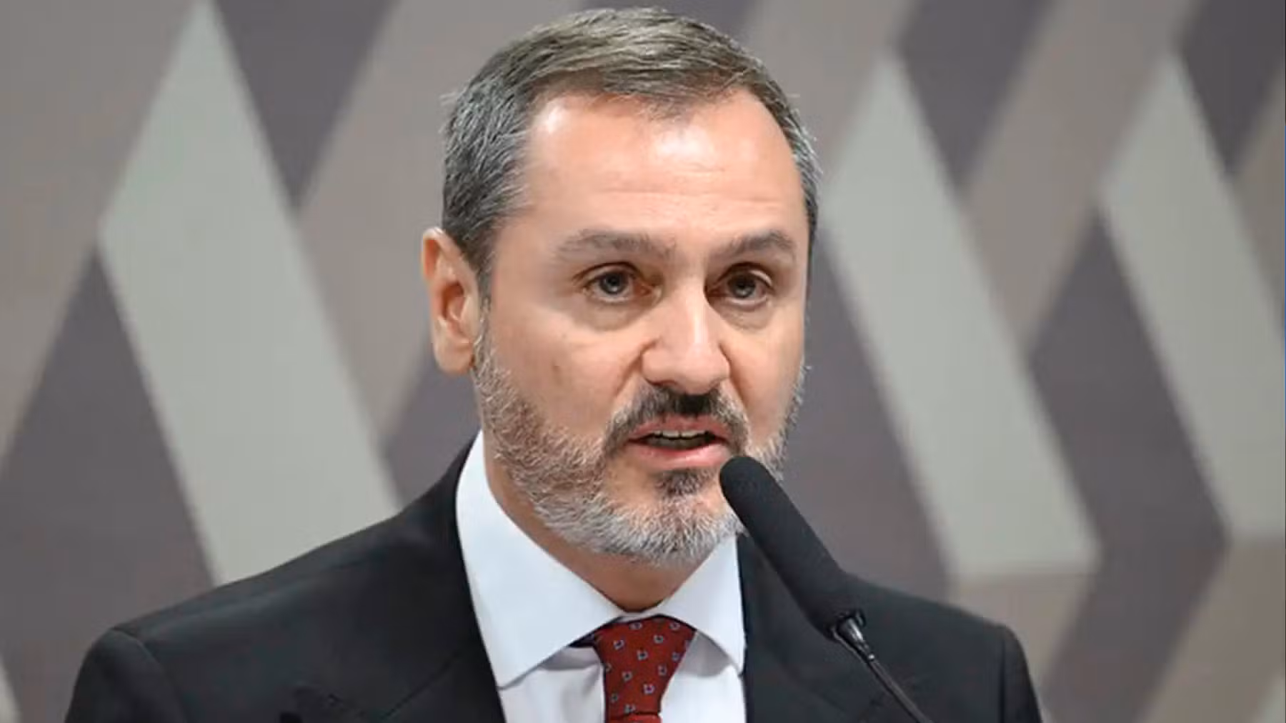 Superintendentes da PF defendem diretor
