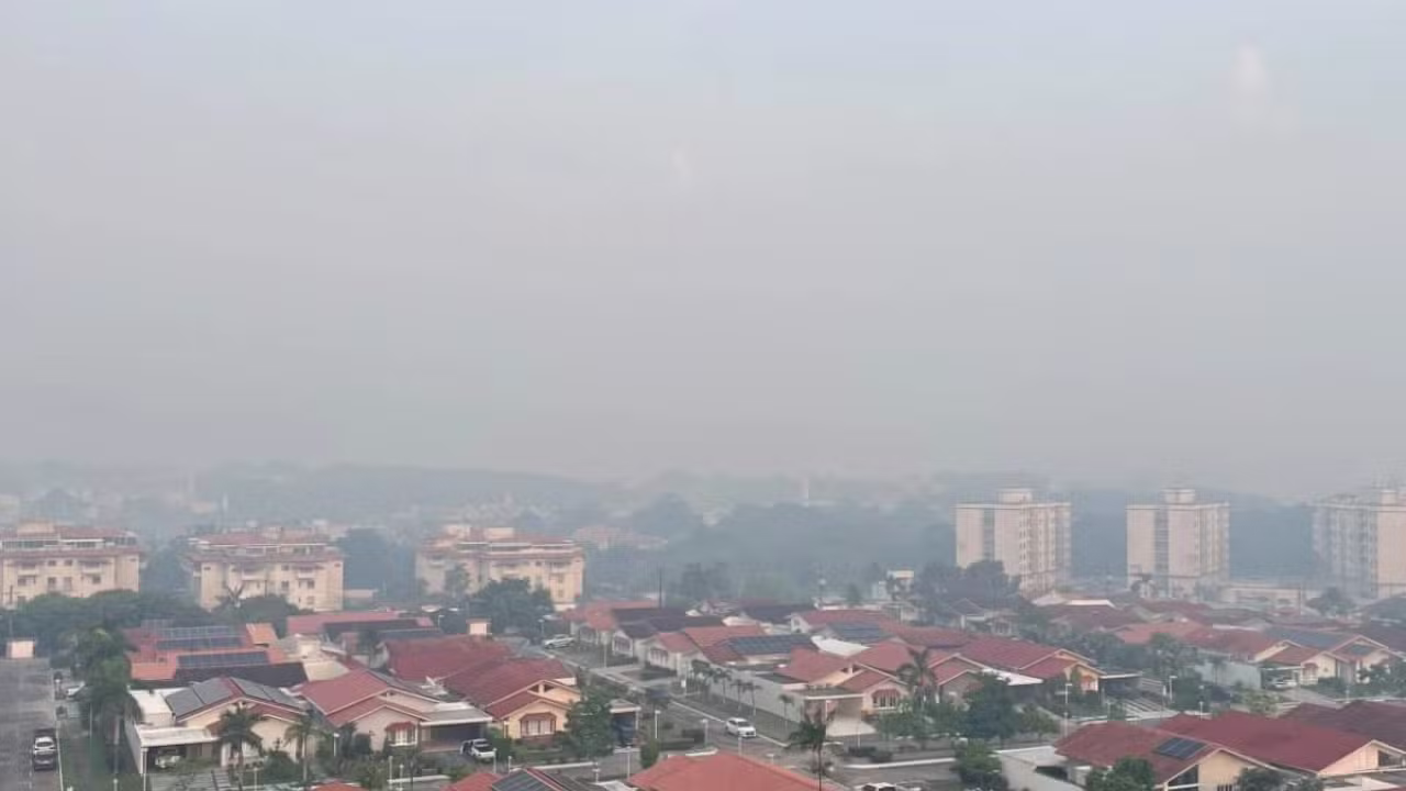 VÍDEO: fumaça de queimadas deixa qualidade do ar 'perigosa' em Manaus; índice supera em 59 vezes recomendação da OMS