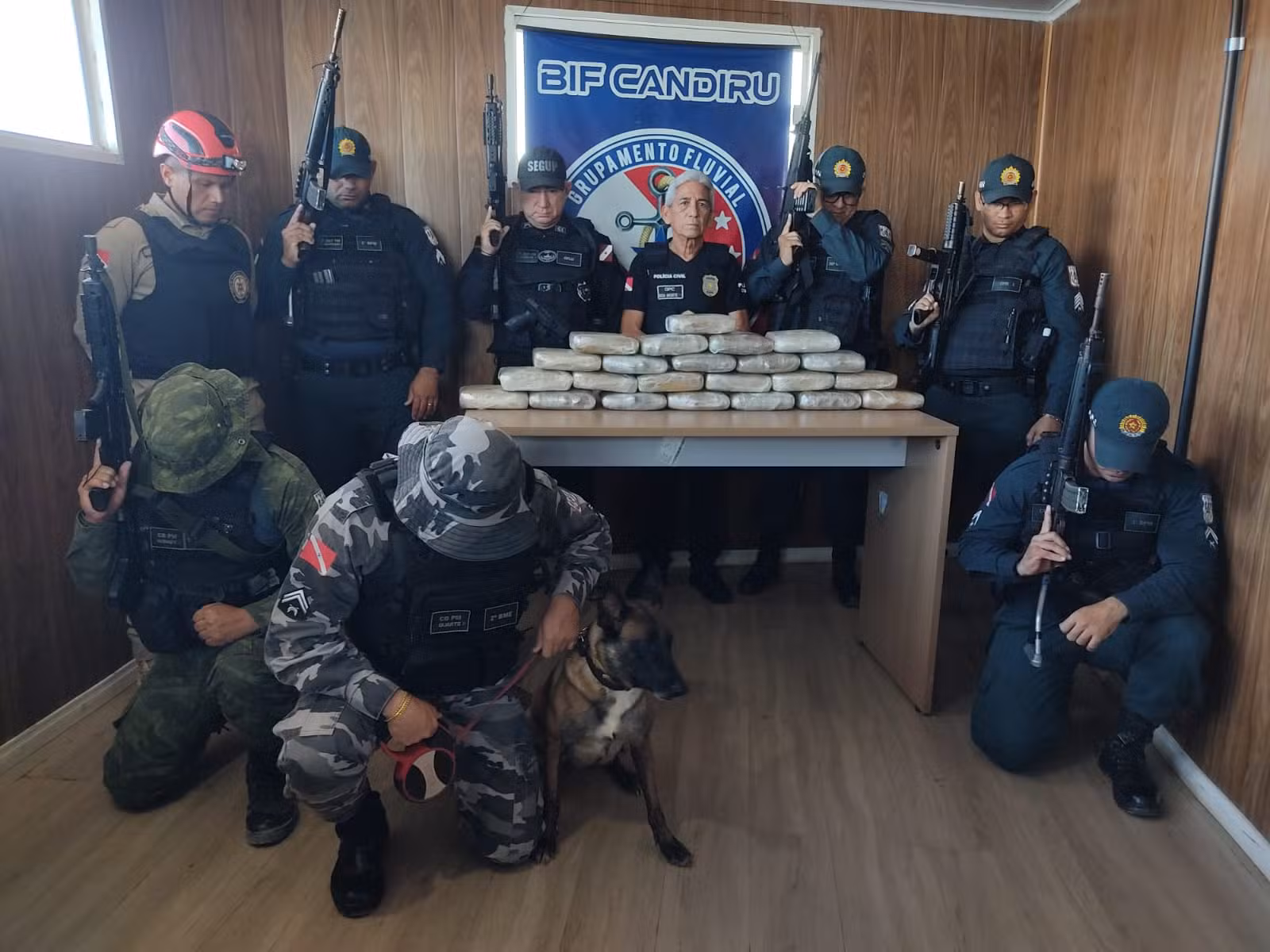 Mais de 27 kg de skunk são apreendidos em ferry boat a caminho de Santarém; suspeito teria se jogado na água