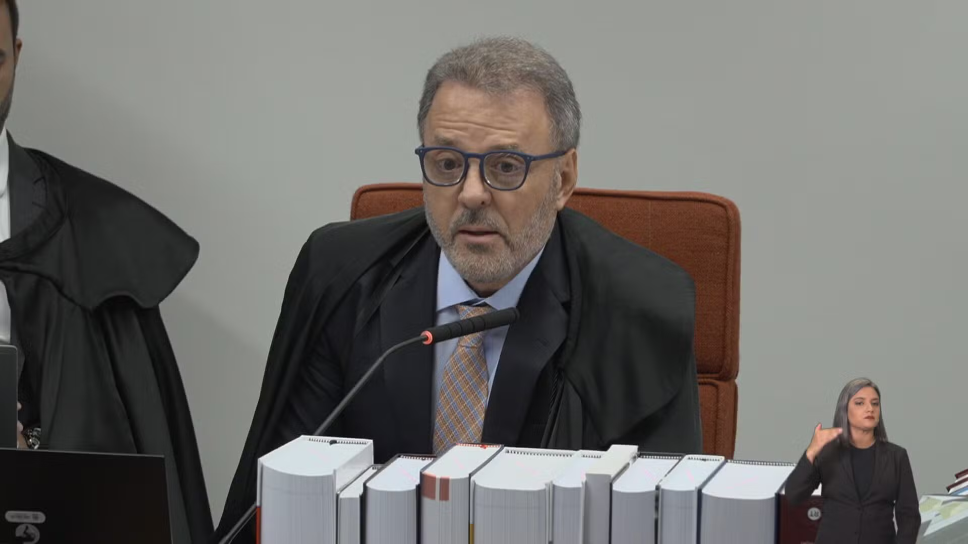 PGR pede fim do sigilo de documentos do caso Master e diz que medida evita falsa impressão de transparência