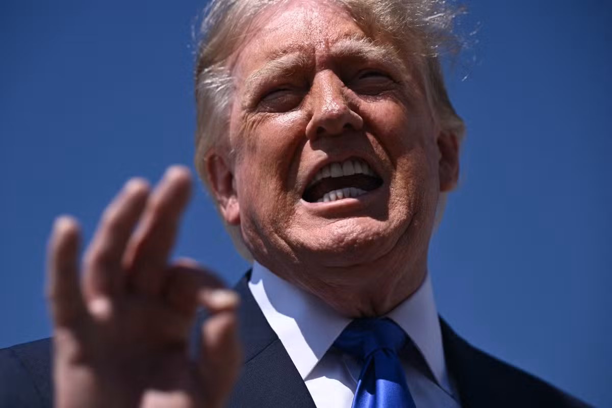 Freio na IA: Trump contra-ataca e fala em 'conspiração doentia' para favorecer a China
