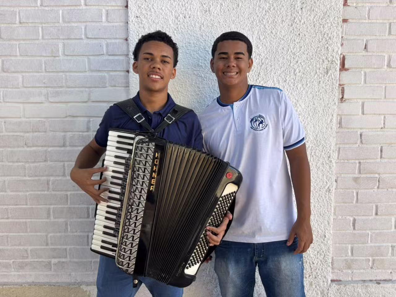 Estudantes de Petrolina que viralizaram com forró estreiam em show público neste sábado