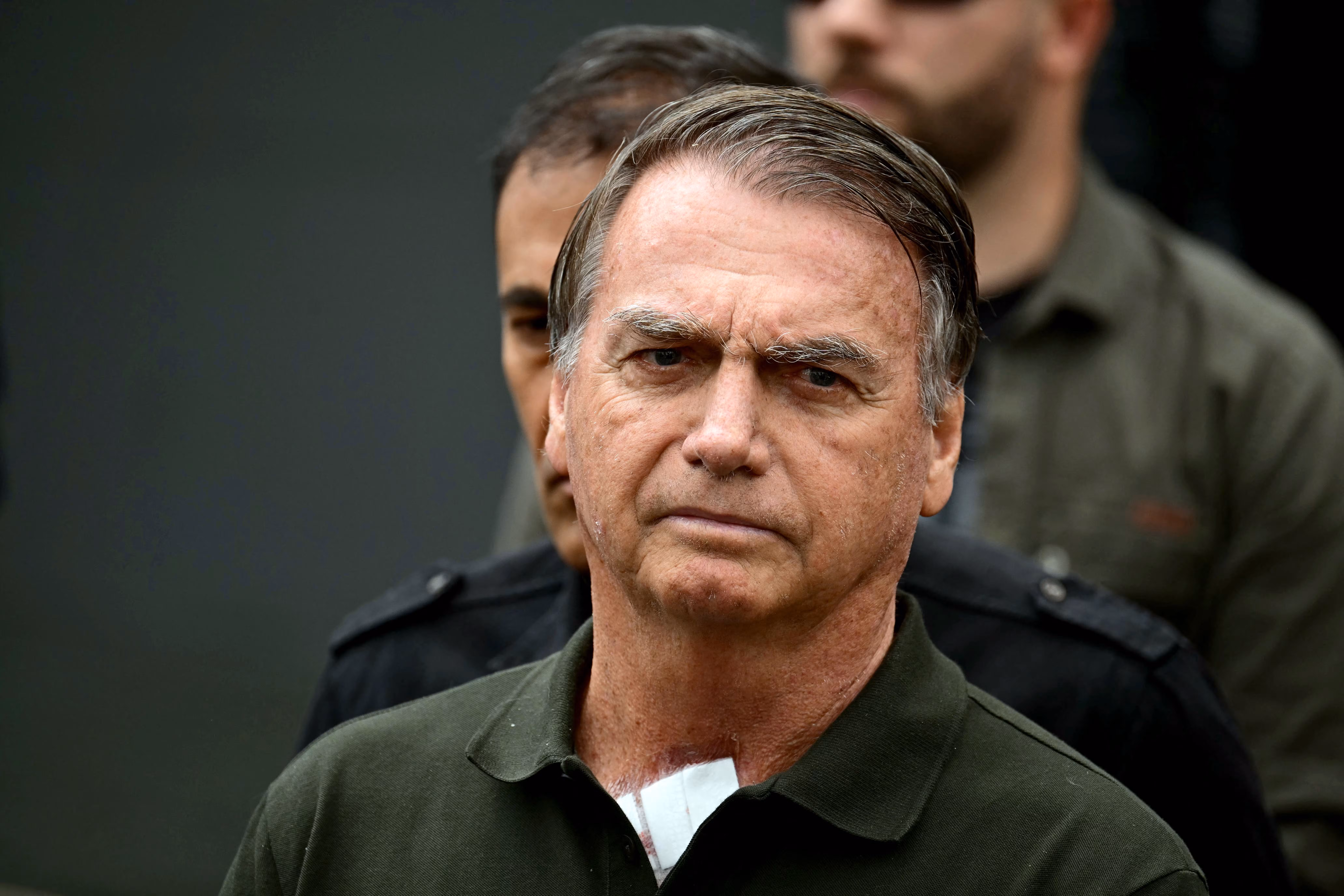 PF apreende espingarda registrada em nome de Bolsonaro no RS