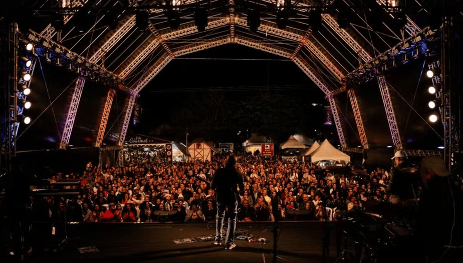 Frank Aguiar, Hugo e Tiago, Banda 14 bis, Luciana Mello, Cassiane e Festival de Forró em Itaúnas agitam o final de semana no ES