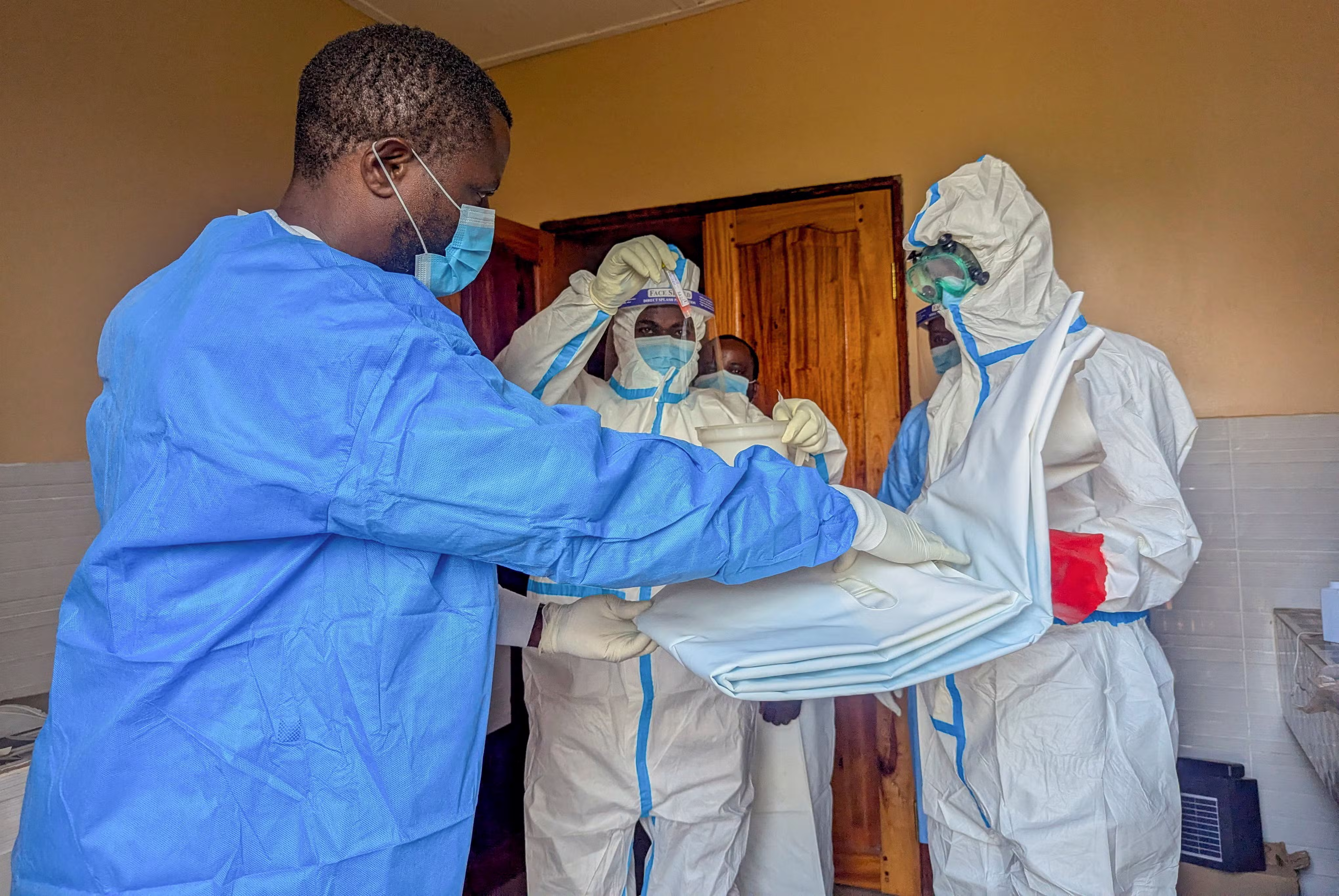 Epidemia de ebola na República Democrática do Congo ultrapassa 4 mil mortos