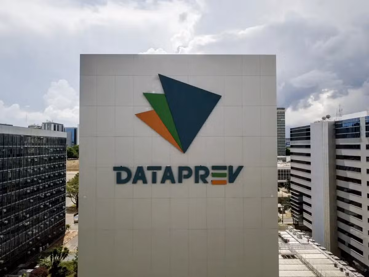 Dataprev publica edital de concurso com 1,8 mil vagas e salários de até R$ 10,6 mil
