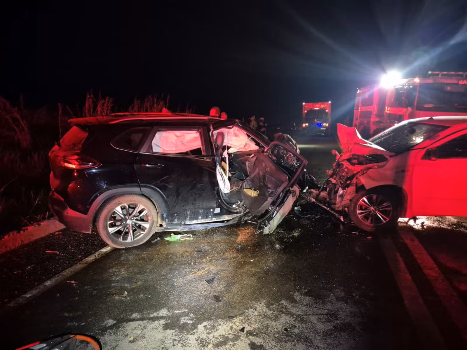 VÍDEO: Colisão entre carros deixa criança de 6 anos ferida em estrada no Acre