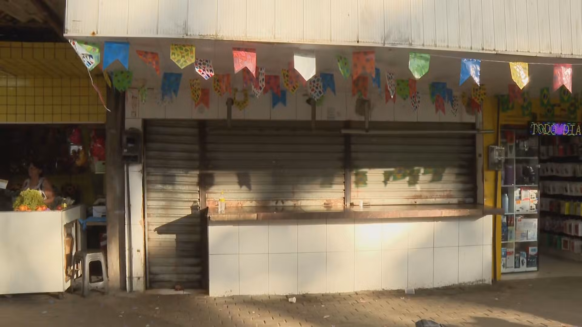 Trabalhador morre após sofrer choque elétrico dentro de açougue no Grande Recife