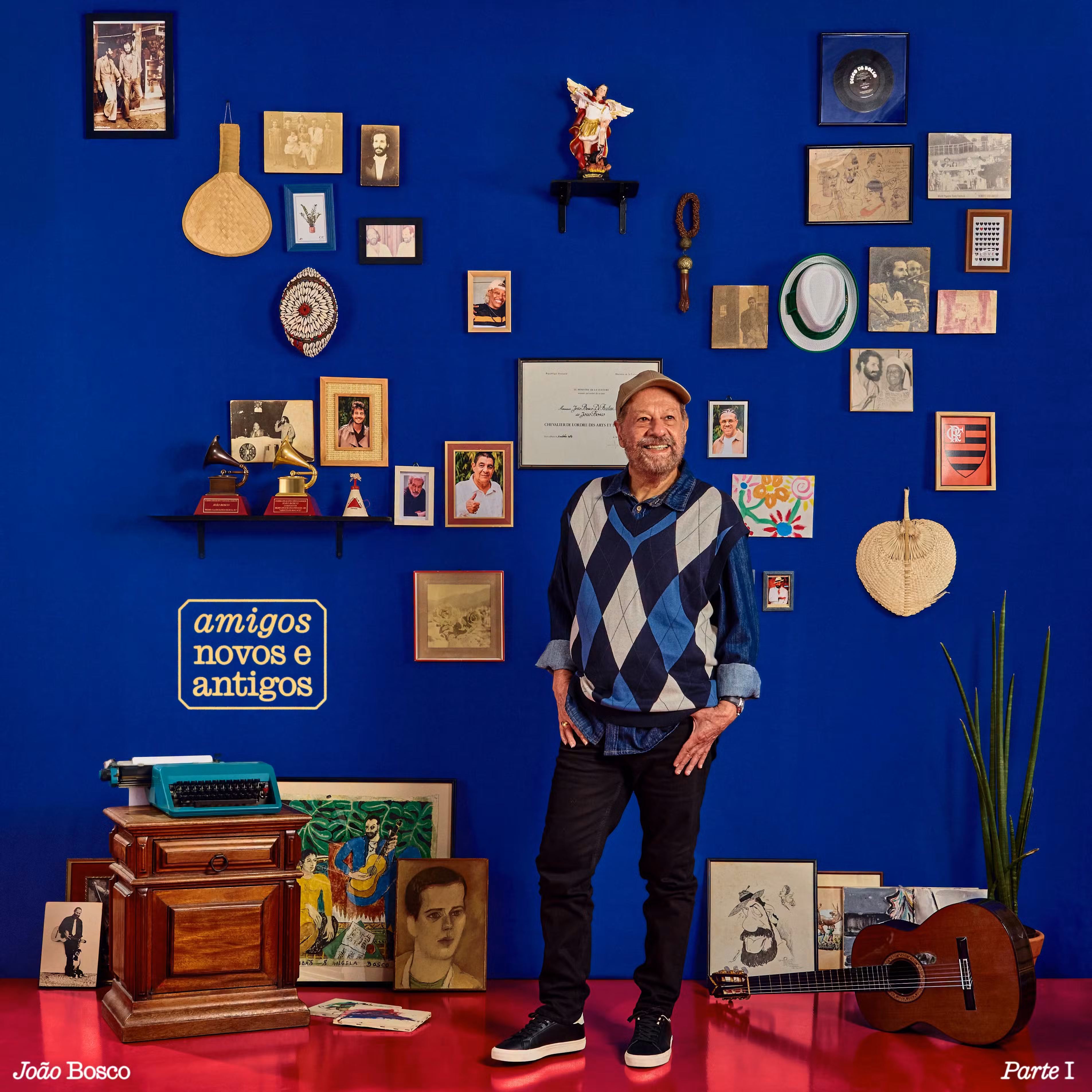 João Bosco apresenta a capa do álbum em que faz feats com Cesar Camargo Mariano, Mart'nália e Zeca Pagodinho