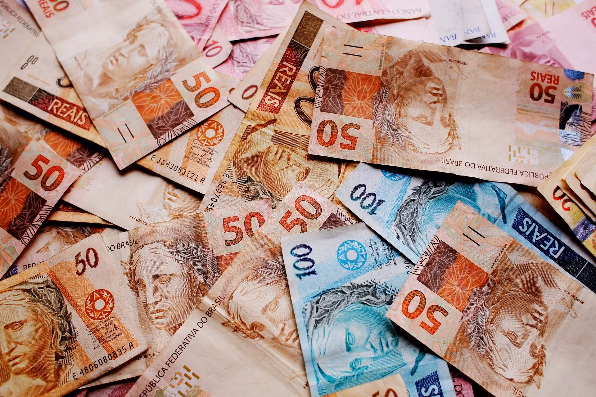 Paraíba tem a terceira pior média salarial entre todos os estados do país, aponta IBGE