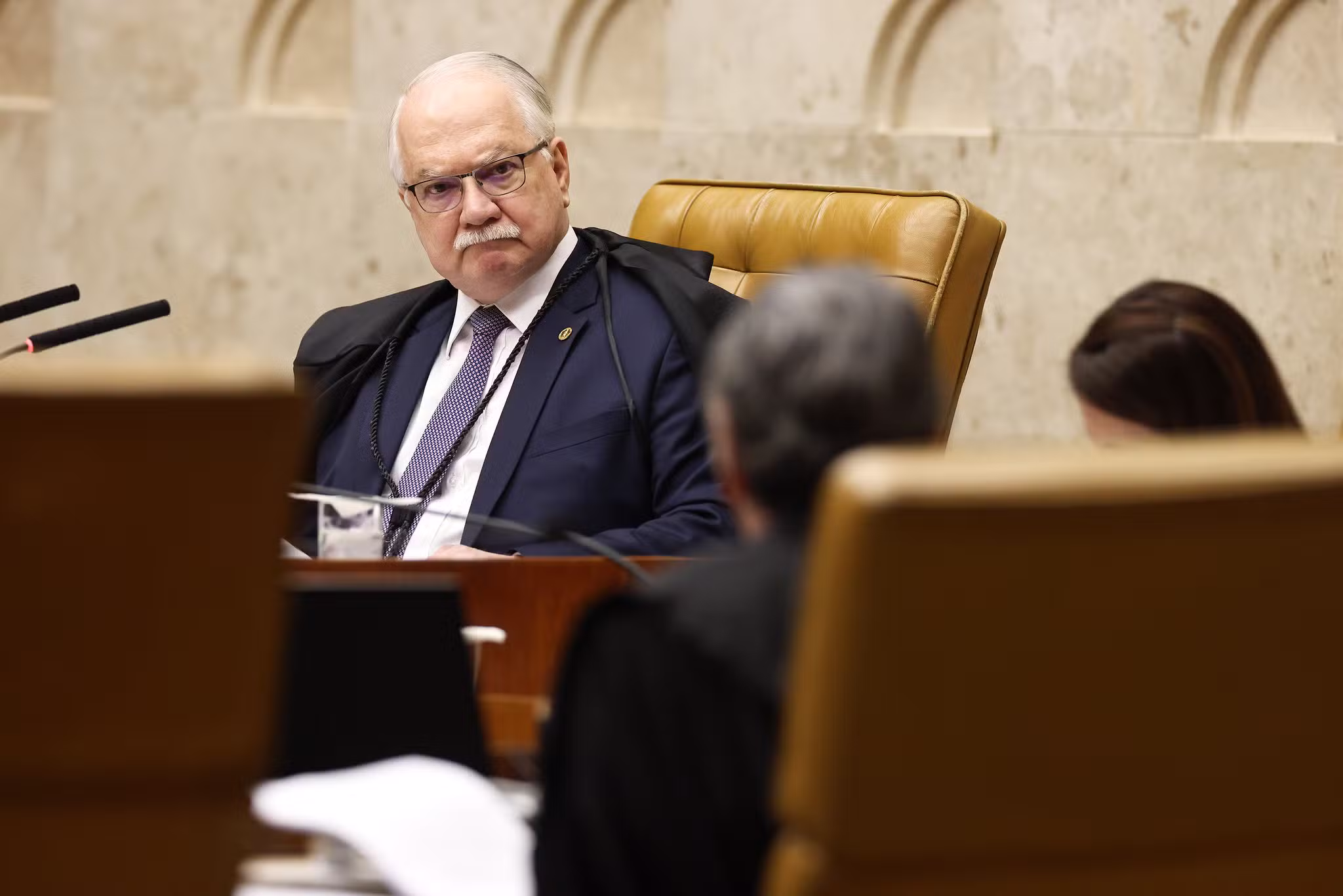 Fachin nega julgar Moraes e Mendonça juntos e marca sessão do relator do Master para 23 de setembro