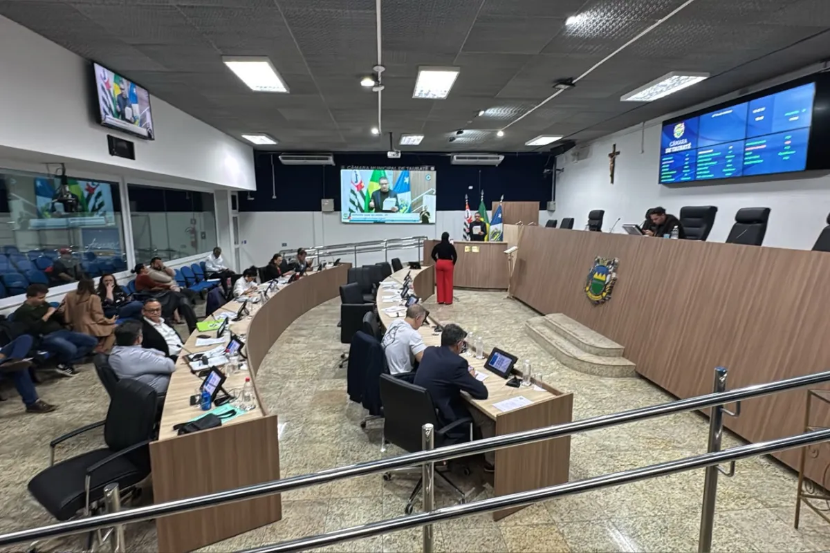 Câmara de Taubaté aprova regras para motos e bicicletas elétricas; entenda