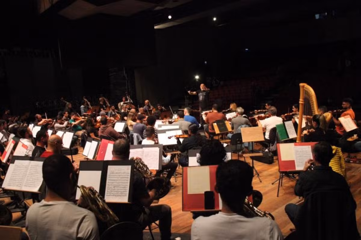 Orquestra Sinfônica de Santos faz concerto gratuito no Sesc