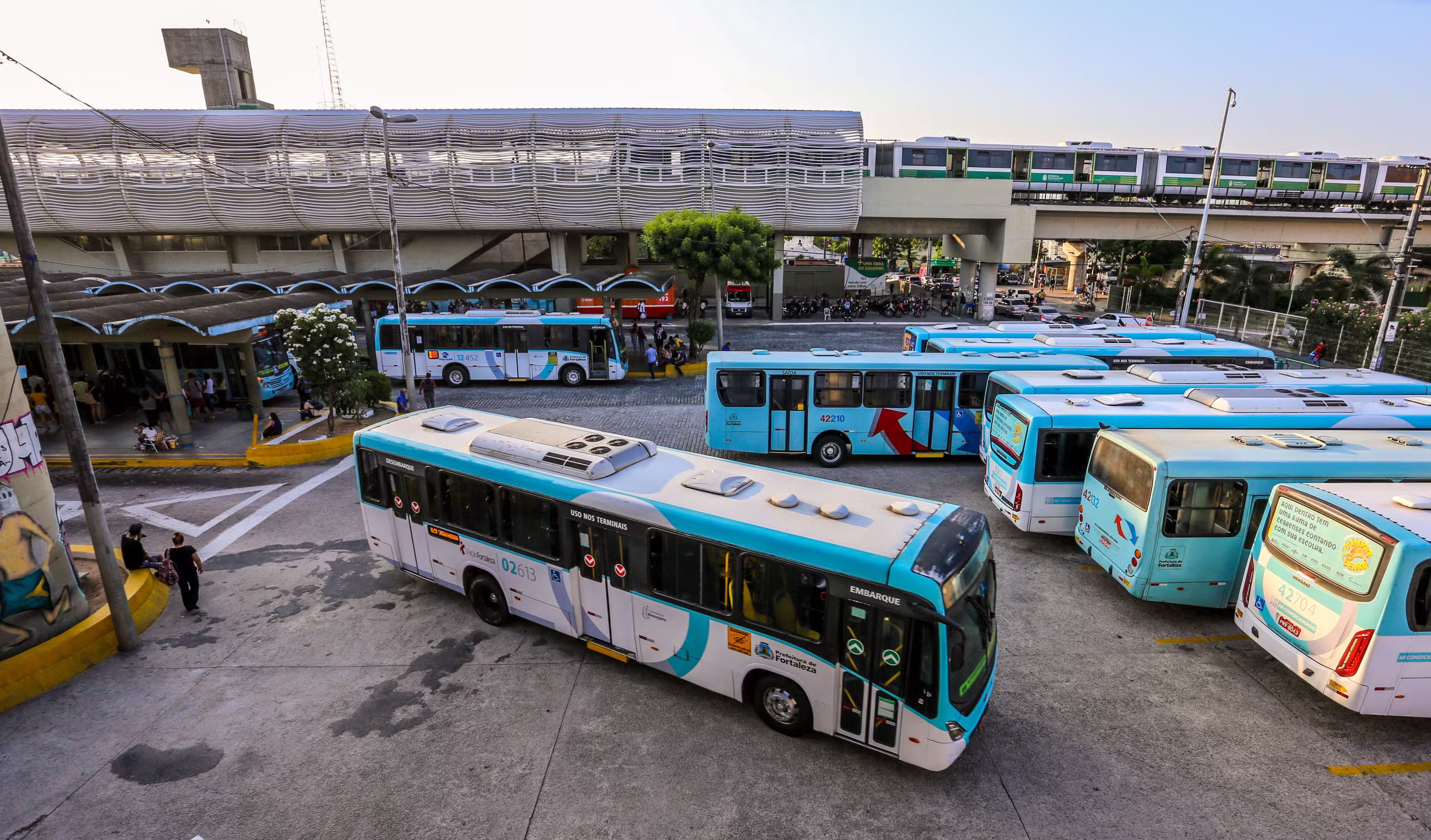 Câmara aprova passe livre estudantil em fins de semana, férias e feriados em Fortaleza