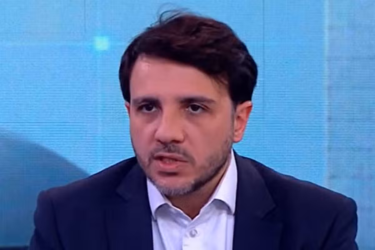 Renan Santos diz que próximo presidente da República 'deverá ir para o enfrentamento contra STF'