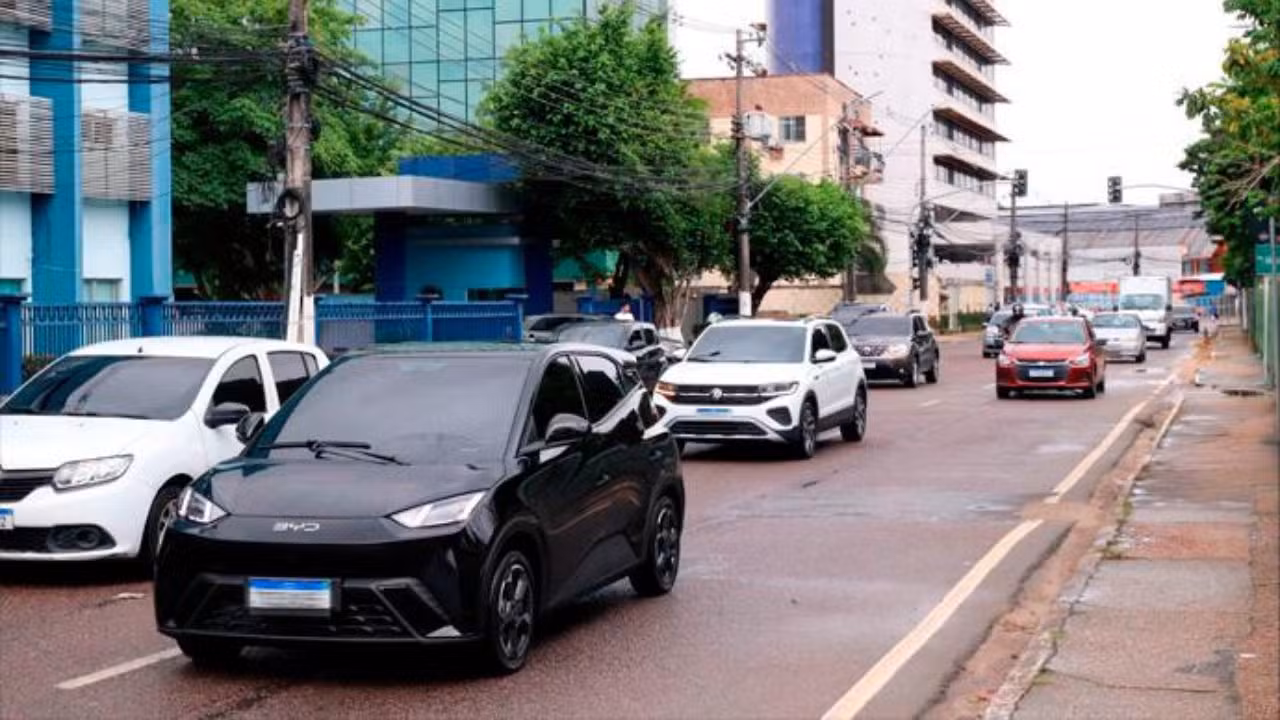 Comissão da Câmara aprova proposta que muda cálculo do IPVA e prevê cobrança com base no peso do veículo