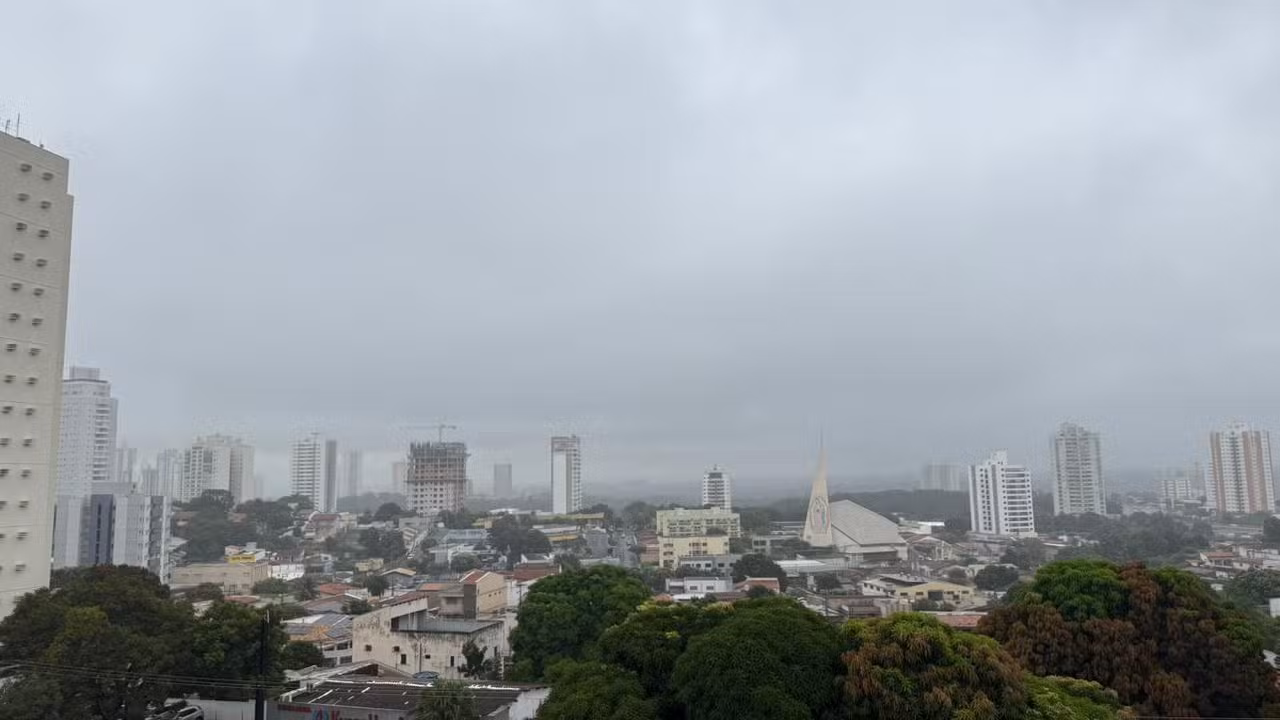 Frente fria muda o tempo em MT e faz temperaturas despencarem no fim de semana