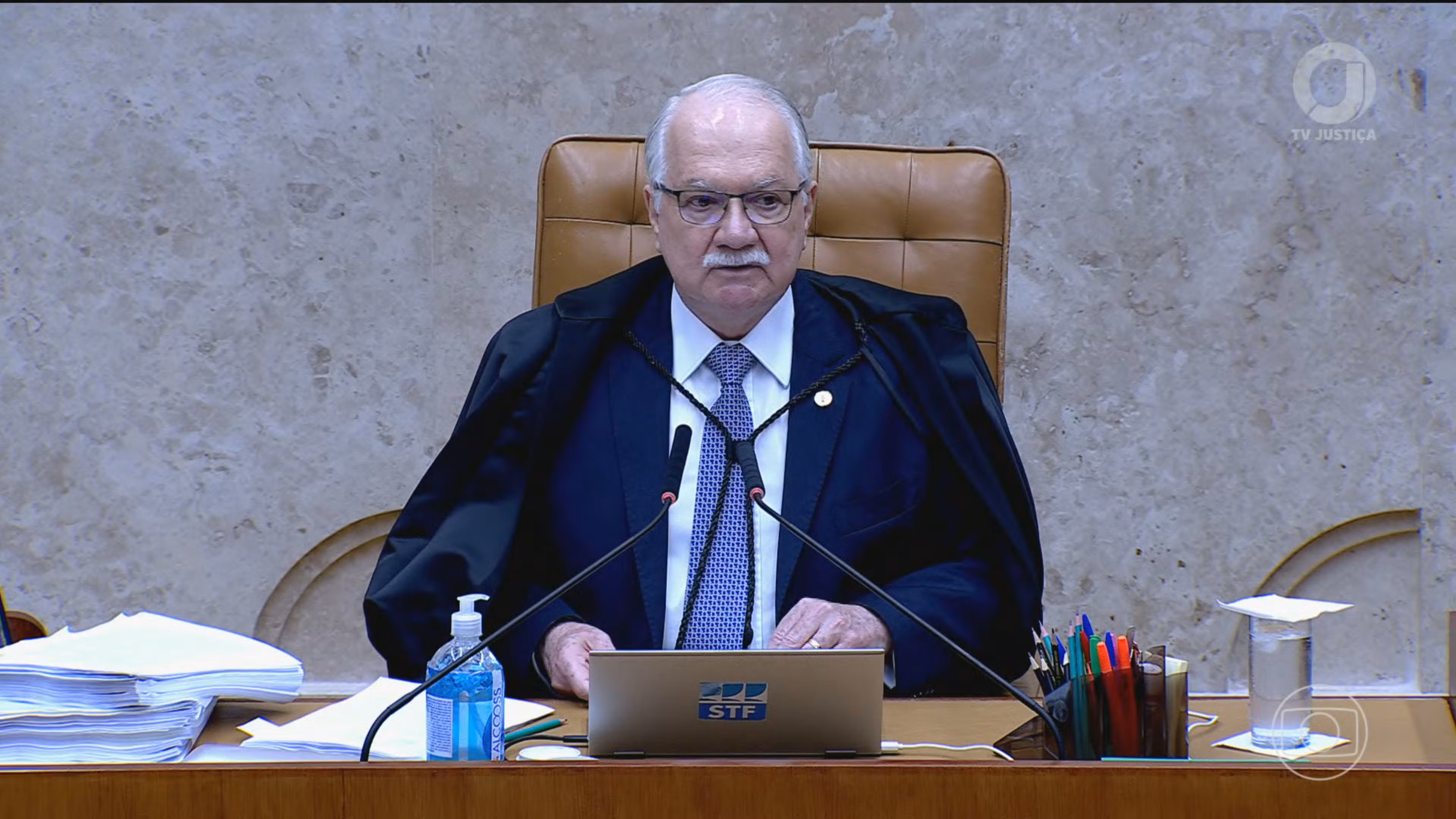 Fachin pediu para que ministros tivessem moderação e serenidade, mas sessão no Supremo é marcada por tensão e bate