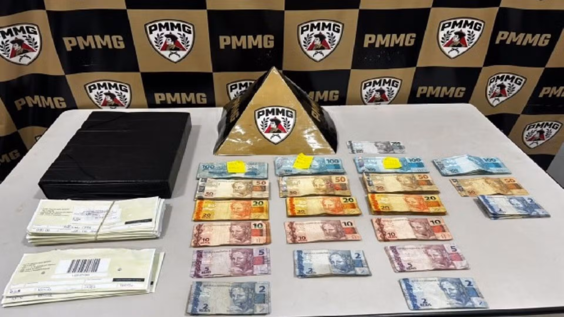 Funcionário forja assalto para tentar esconder desvio de R$ 30 mil de posto de combustíveis em MG
