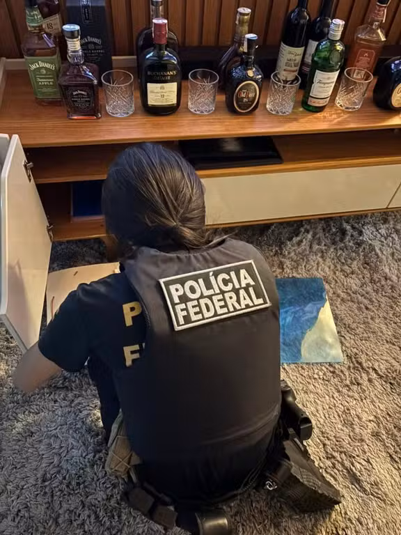 Grupo é preso suspeito de aplicar golpes bancários de R$ 780 mil com documentos falsos em RO