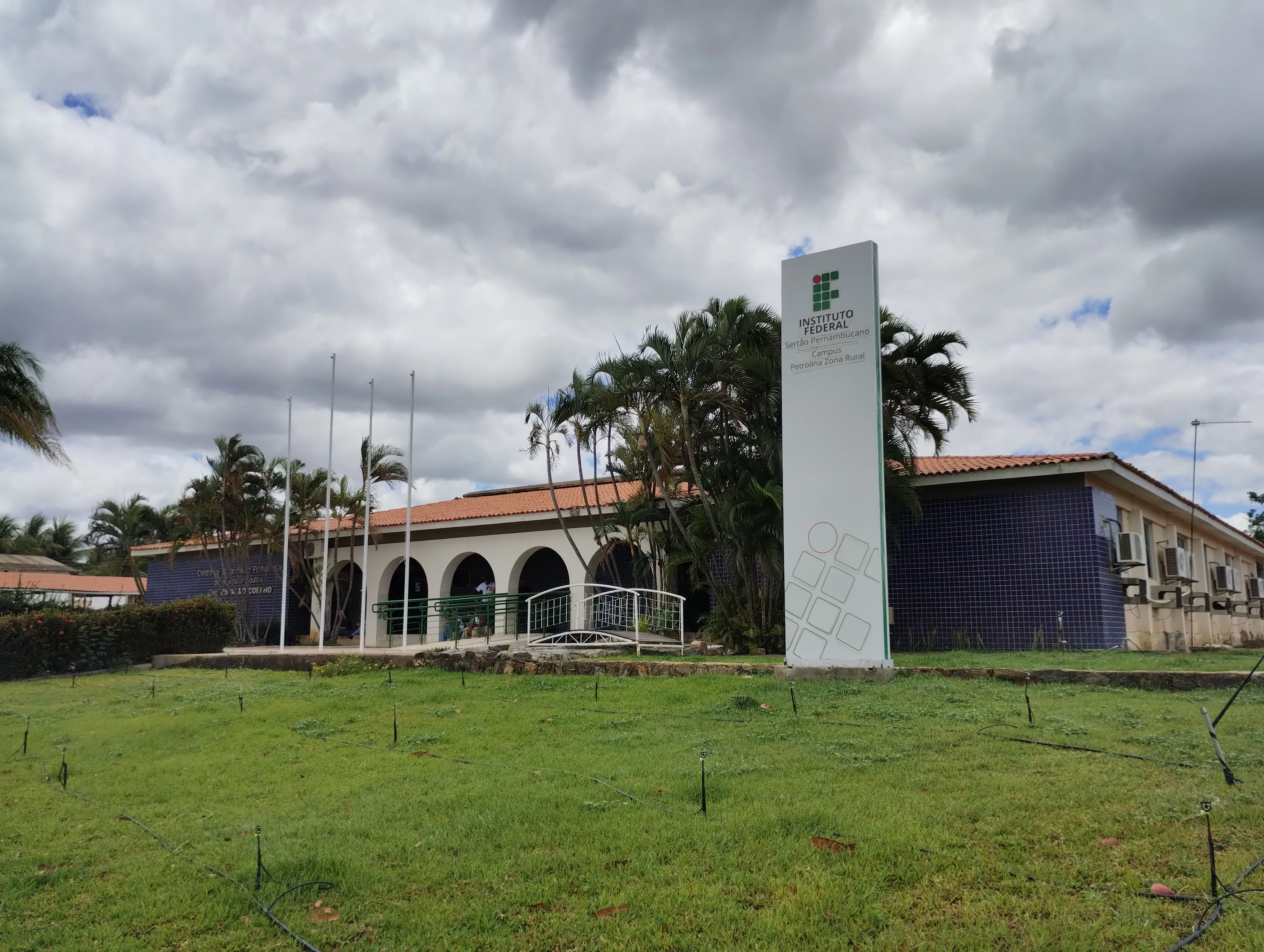 Clube Poliglota do IFSertãoPE Campus Petrolina Zona Rural abre inscrições para 106 vagas