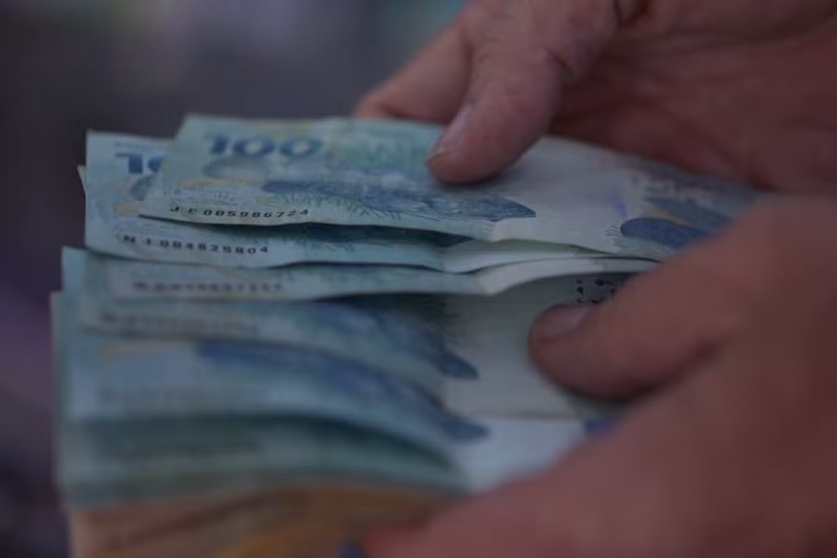 Dívida recorde de R$ 10,8 bi na região de Campinas afeta saúde mental e produtividade no trabalho, apontam especialistas