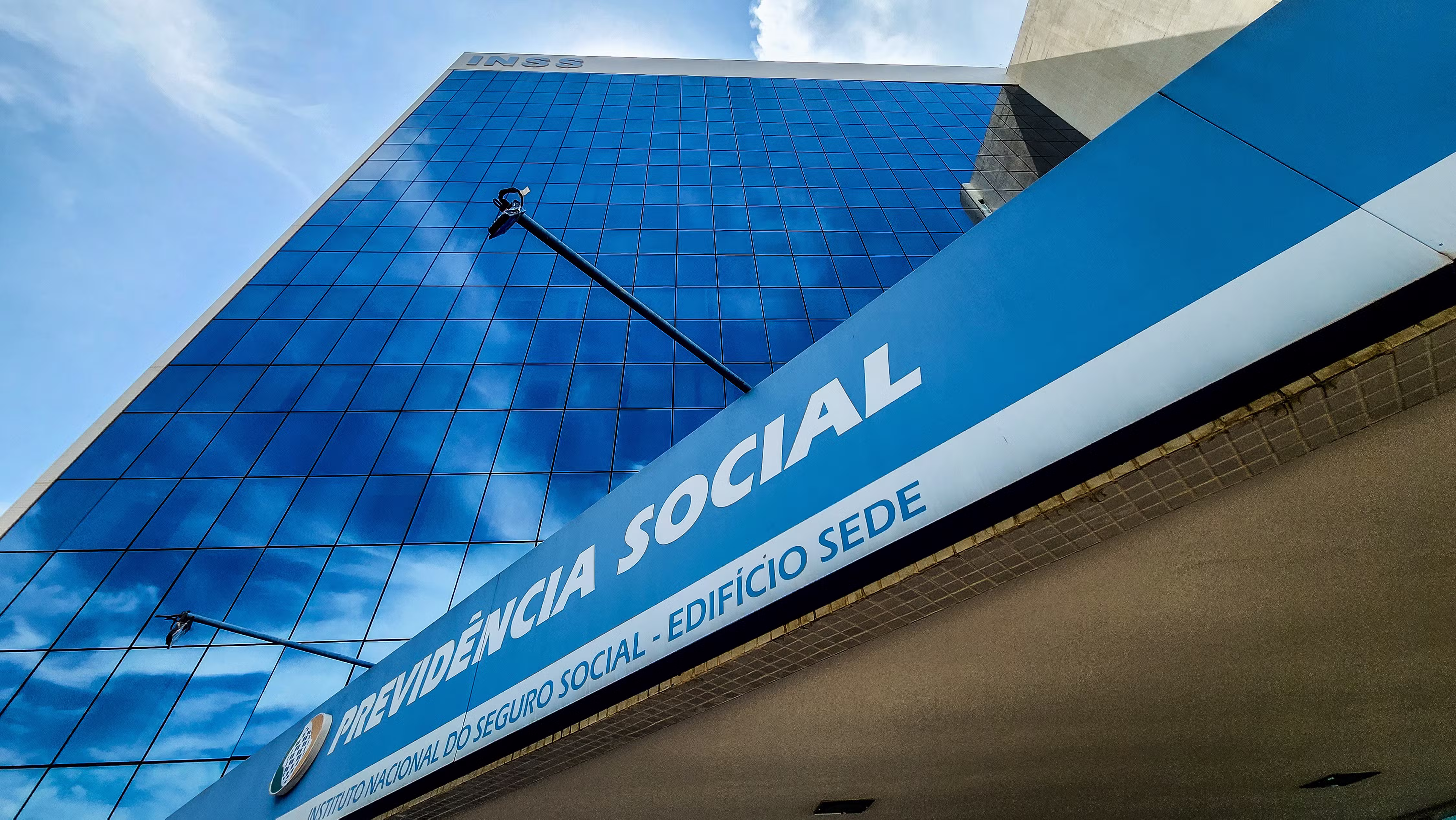 INSS inicia pagamento de benefícios de julho nesta segunda; veja calendário