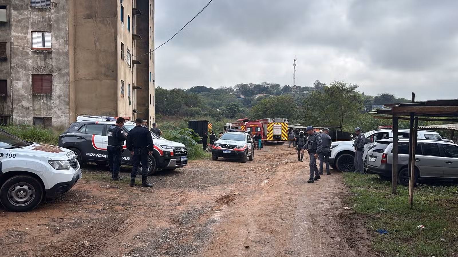 Mães são presas por deixar crianças sozinhas em prédio que pegou fogo em Campinas; uma das vítimas morreu