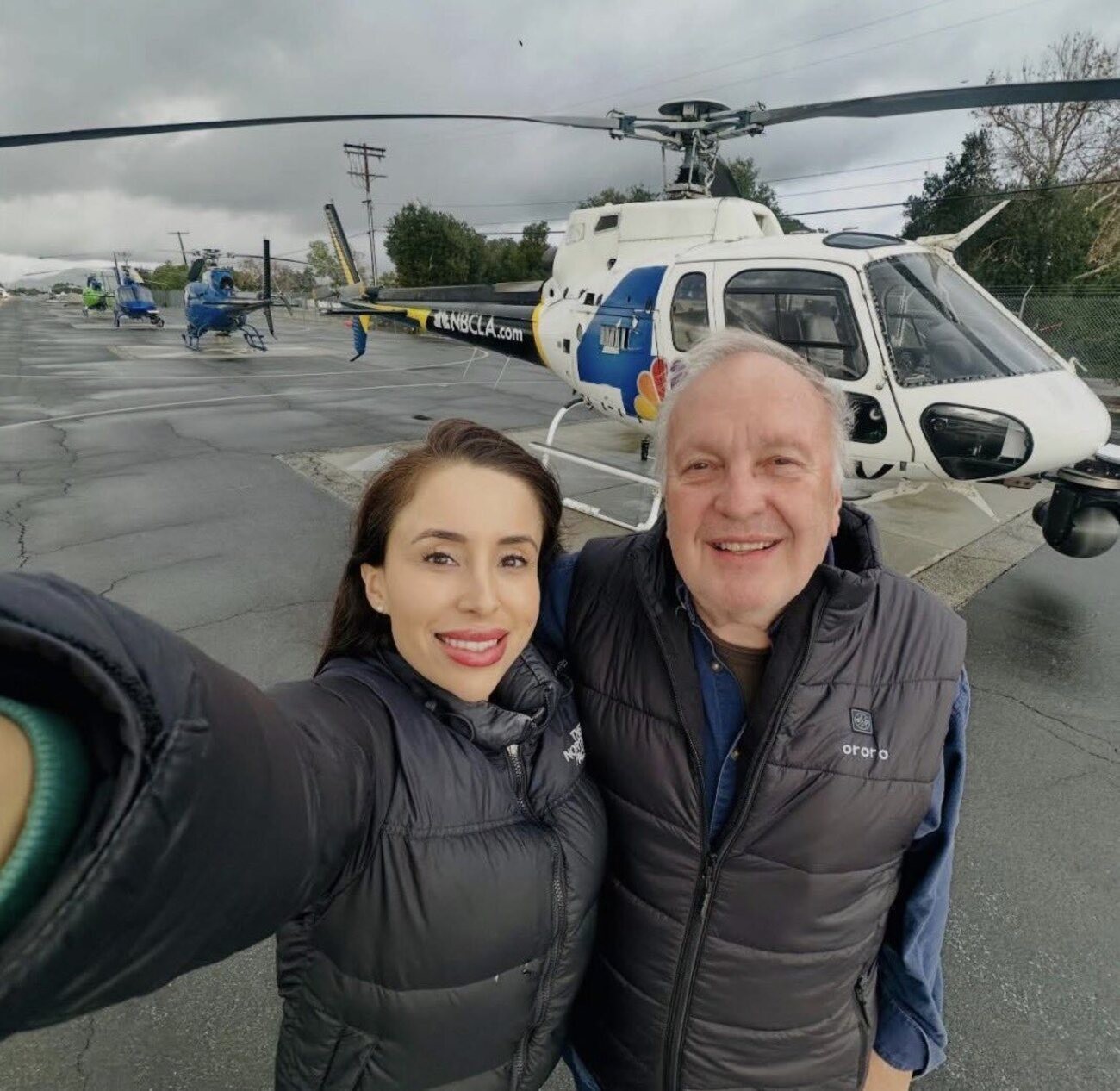 Repórter e piloto morrem em queda de helicóptero de TV nos EUA