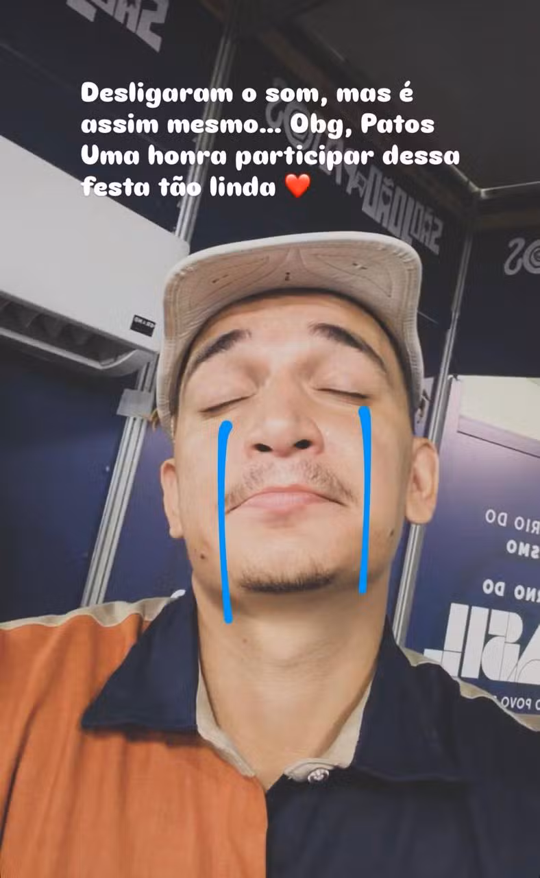 Show do projeto 'Dominguinho' no São João de Patos, PB, é interrompido após som ser desligado; VÍDEO