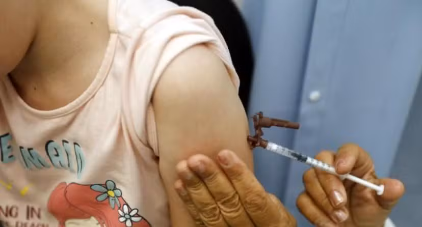 Taxa de abandono do esquema vacinal sobe para 12% entre crianças e acende alerta, afirma OMS e Unicef