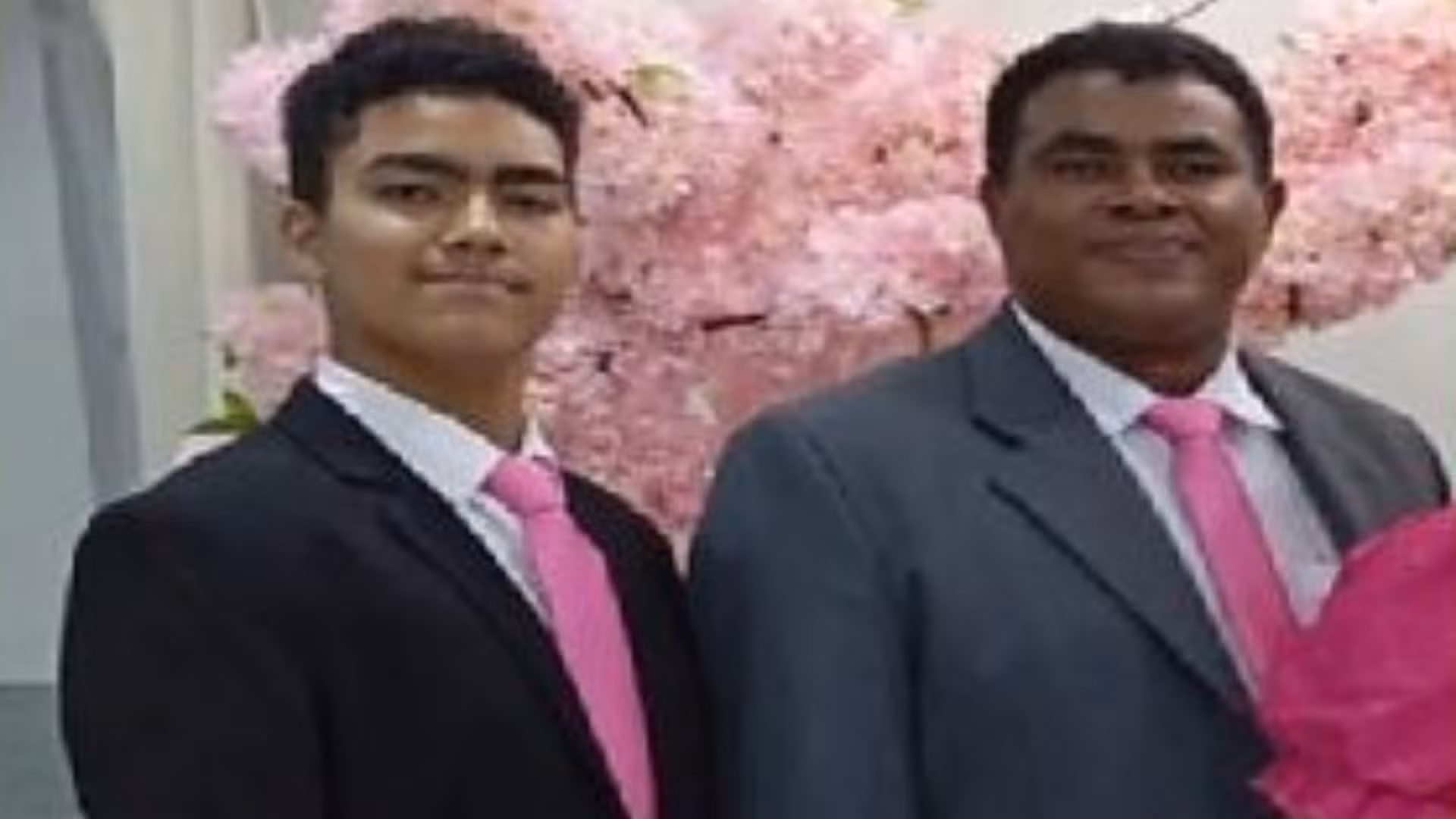 Pai e filho morrem em acidente após serem atingidos por dois caminhões na BR