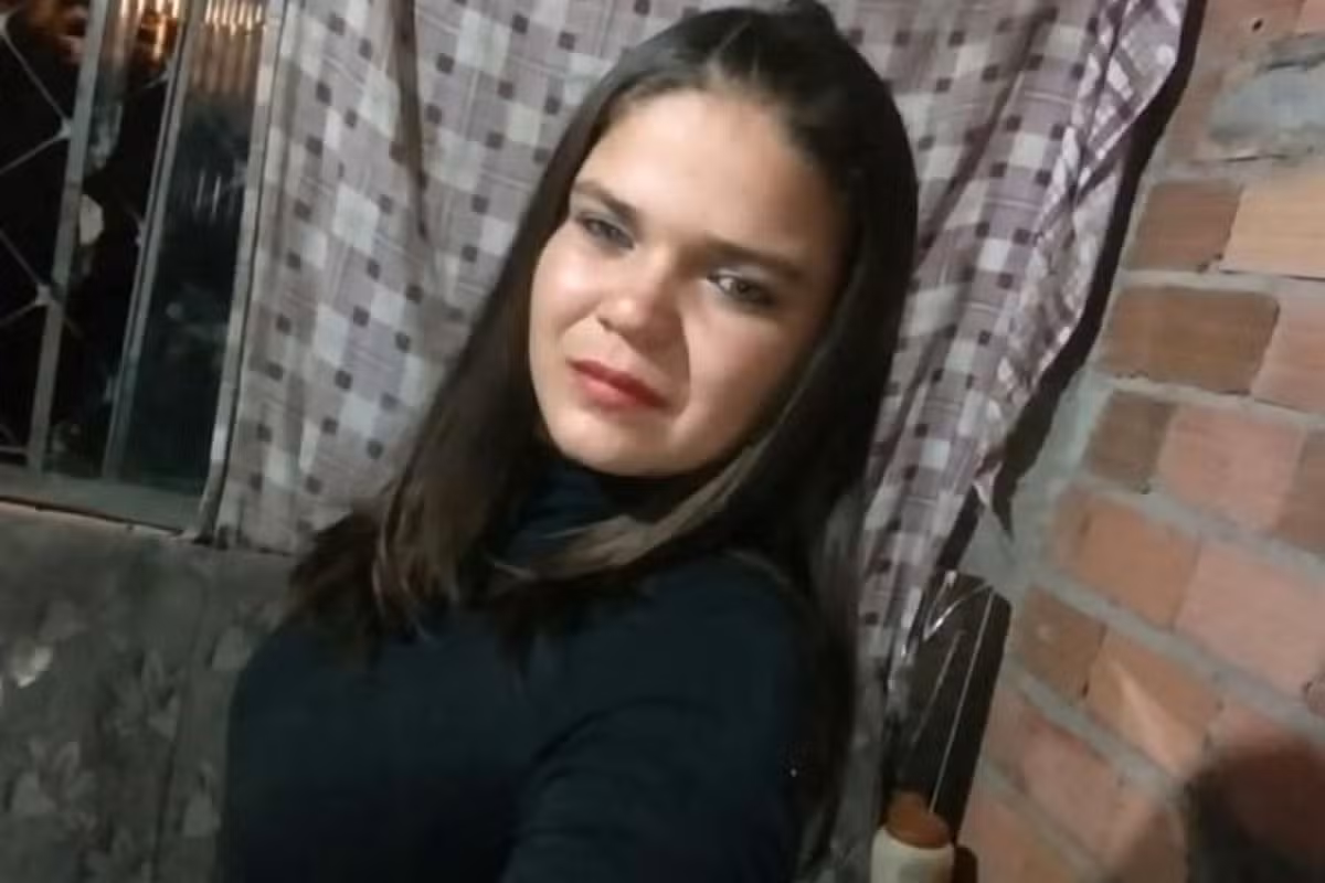 Mulher morta com facada no pescoço em Caçapava é enterrada: ‘Muita covardia?