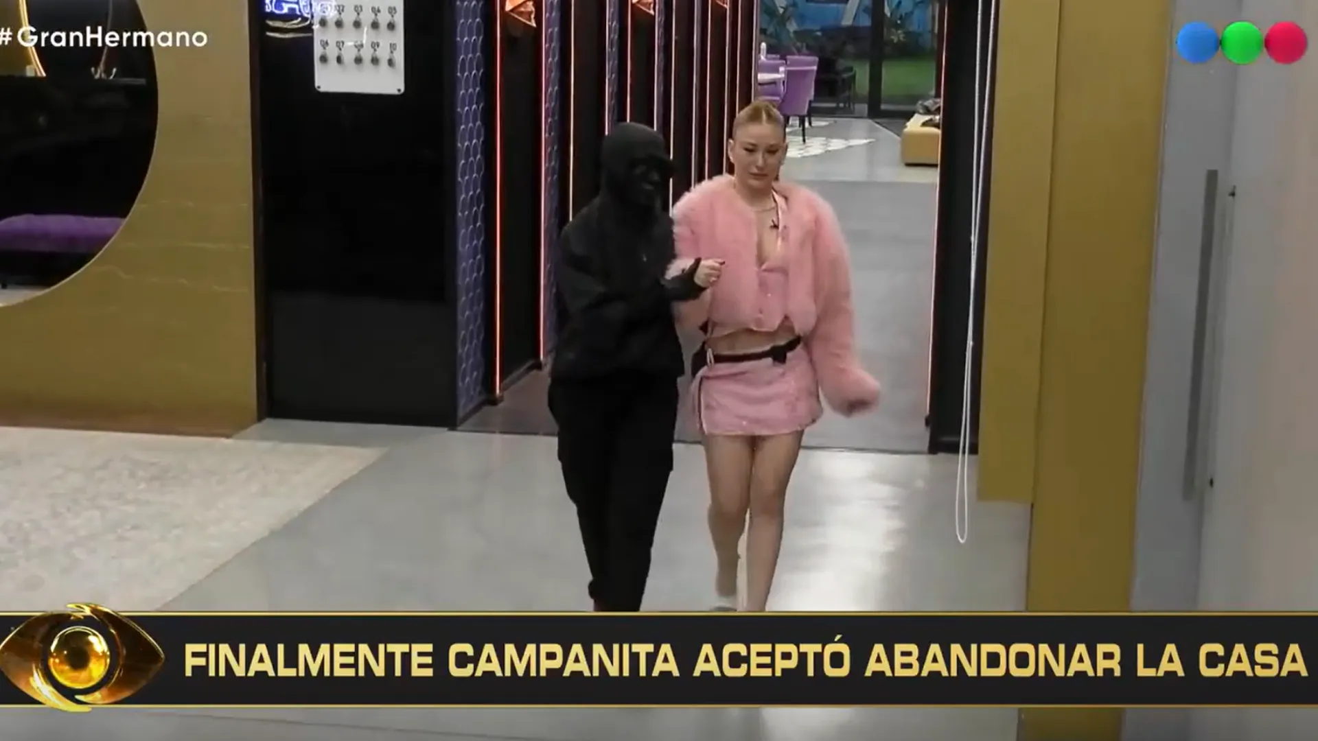 Brasileira é expulsa do Big Brother da Argentina, se recusa a sair e é retirada pela produção; ASSISTA