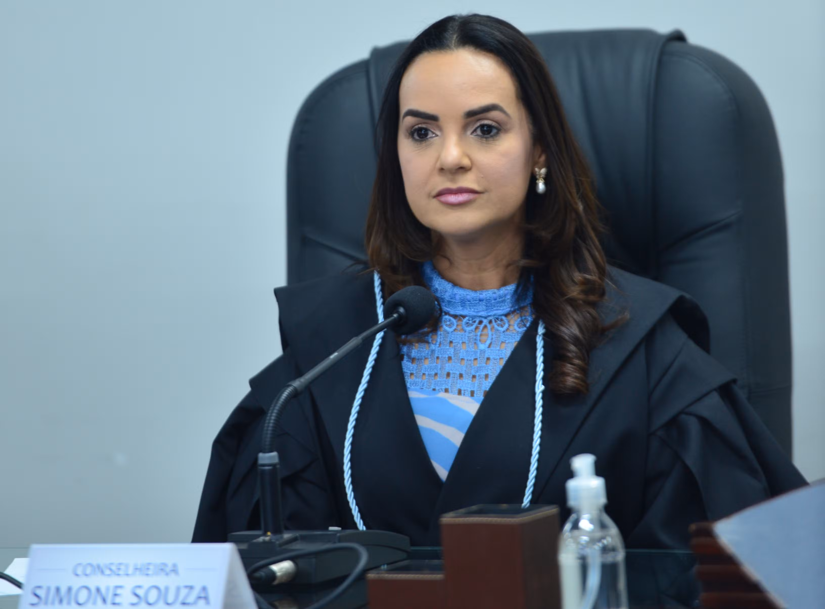 Sampaio diz que foi induzido ao erro e pede anulação da nomeação de conselheira do TCE
