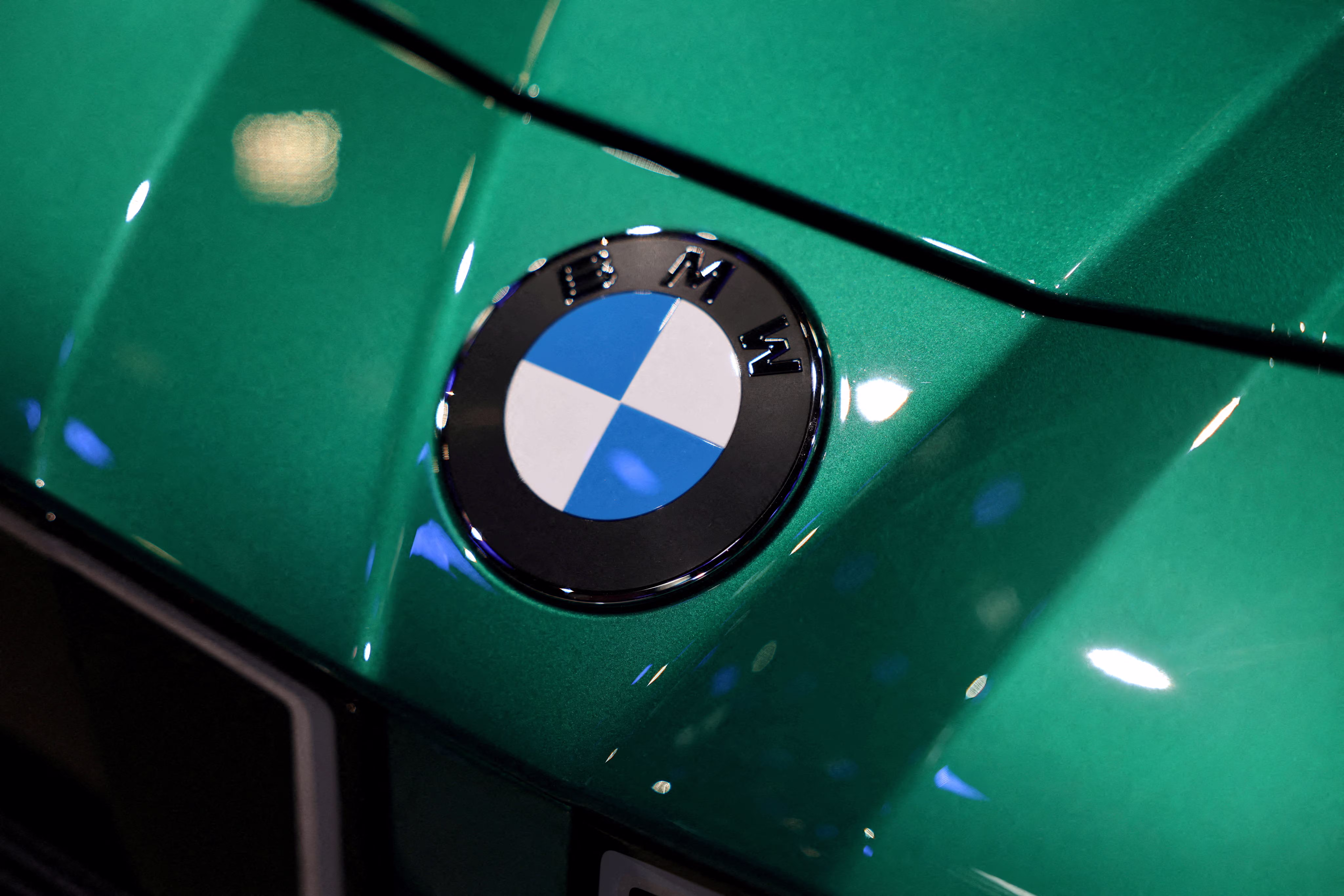 BMW vai cortar milhares de empregos na Alemanha até 2027