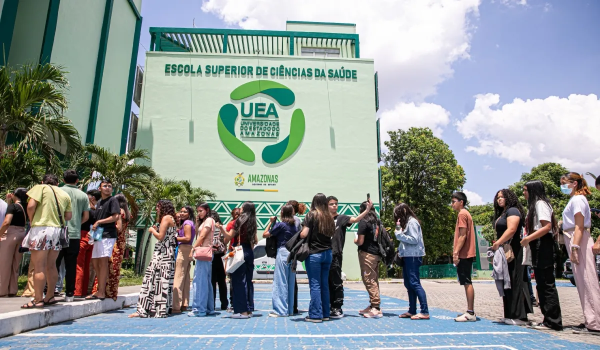 Vestibular e SIS da UEA: candidatos têm até quinta