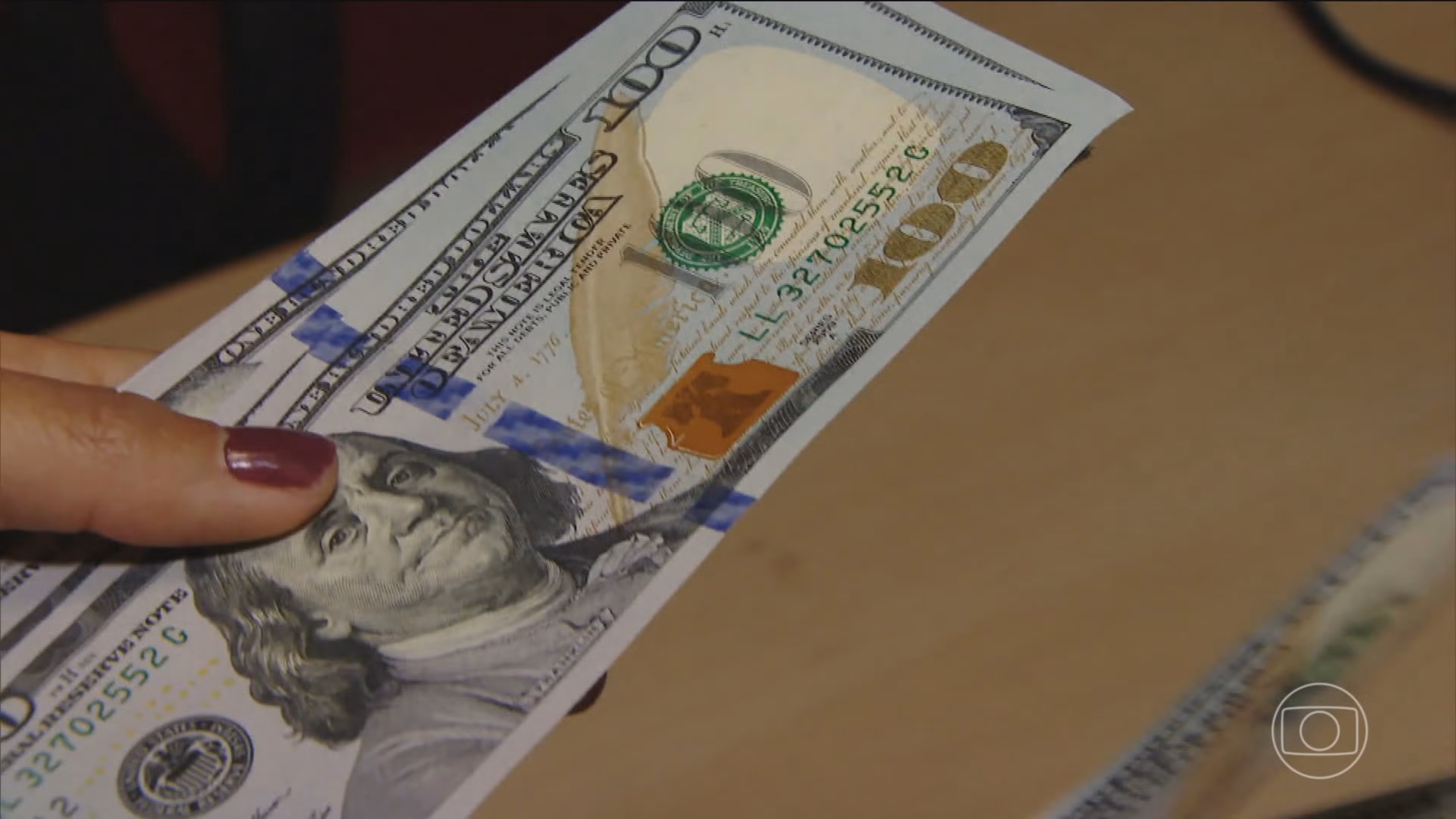 Dólar sobe a R$ 5,16, com negociações entre EUA e Irã e eleições no radar; Ibovespa cai