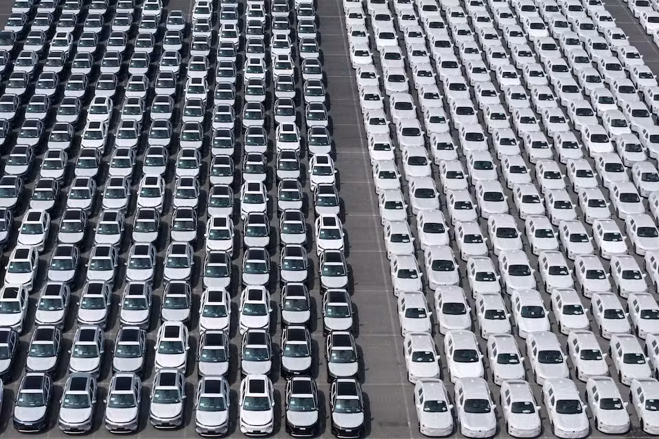 China faz maior recall de carros da história por risco com maçanetas embutidas