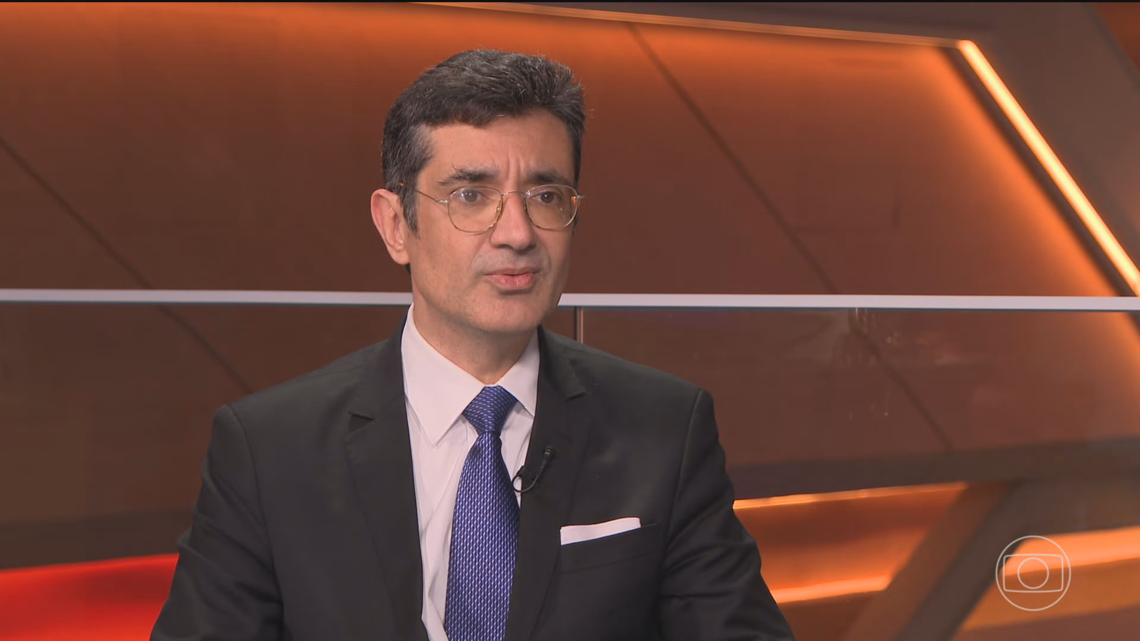 Decisão sobre abertura ou não de investigação contra Moraes fica em segundo plano e prolonga crise no Supremo, dizem juristas