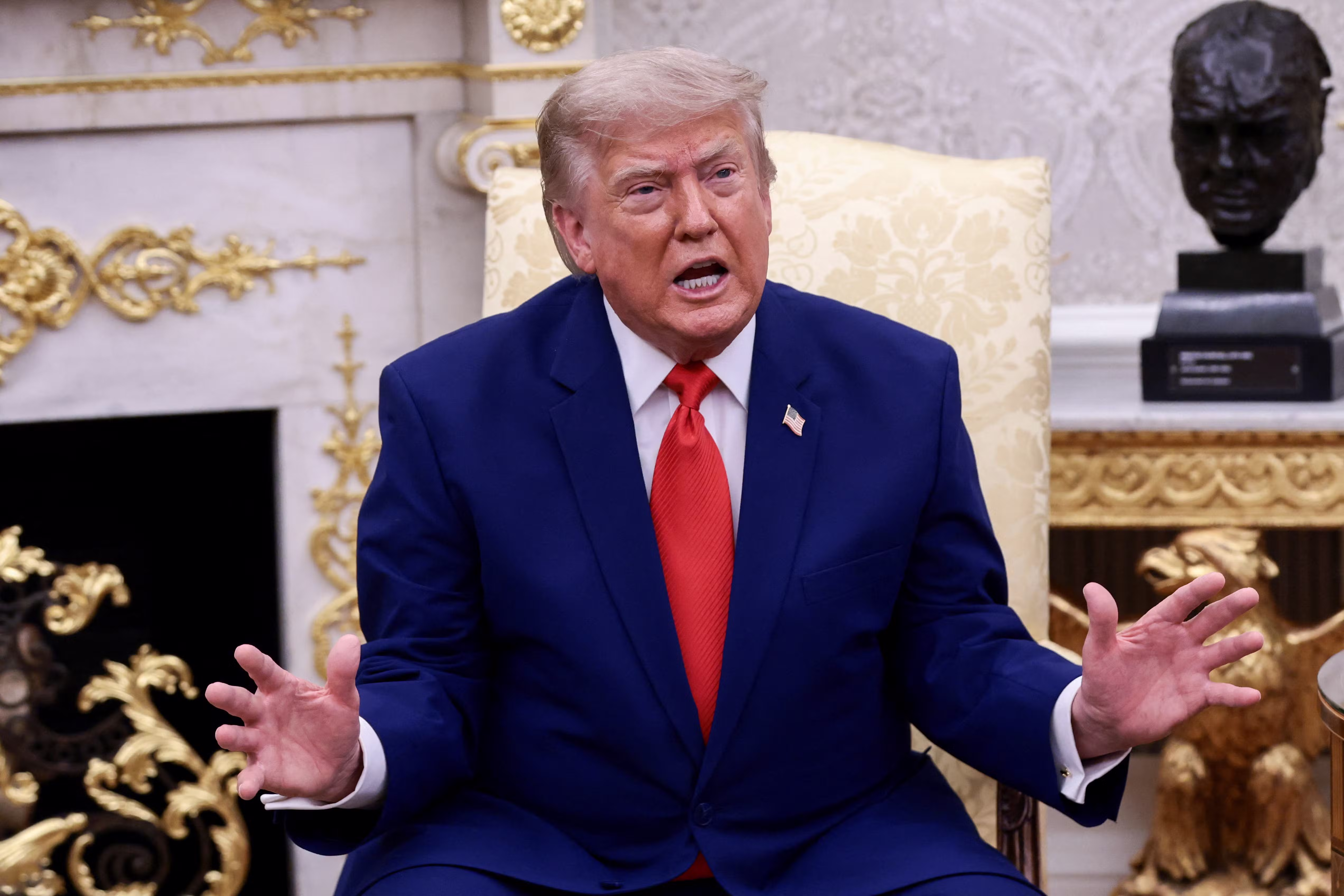 Trump prevê tarifa de 100% sobre medicamentos genéricos em 2028 e de 200% em 2029